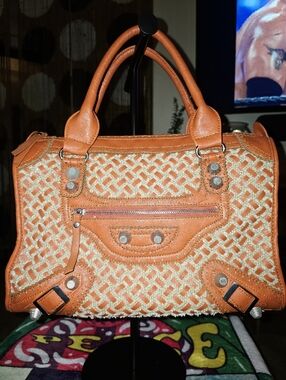 Boston Bag In Orange By Nicole Lee